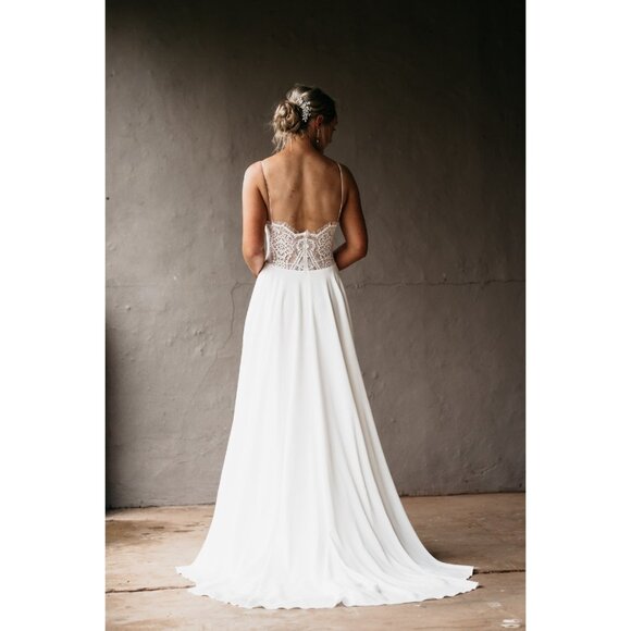 Scout by Sarah Seven Golden Wedding Gown Size 8 - Picture 9 of 11